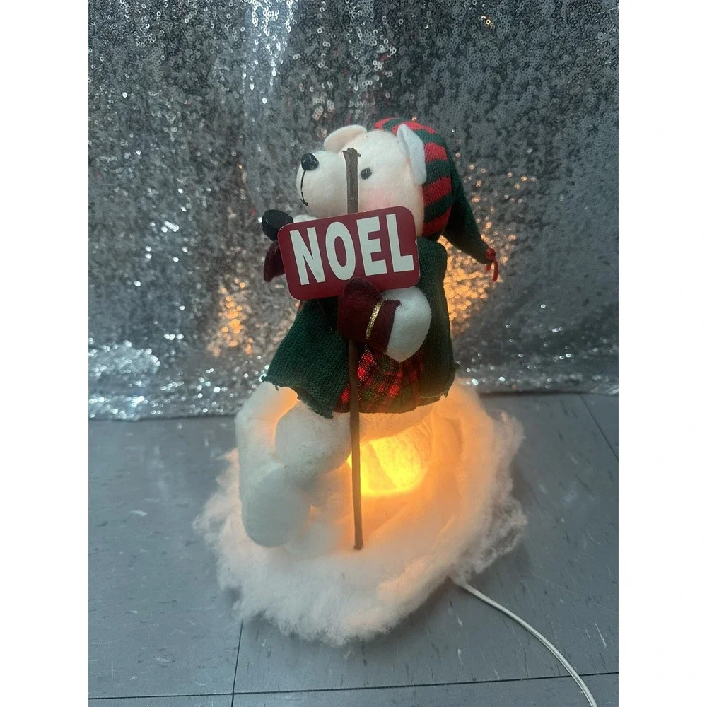 Vintage 1996 Trendmasters Christmas Lighted Snow Bear Winter